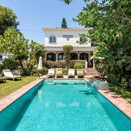 Villa Sophora, Luxury Getaway In Prime Location Near Puerto Banus With Heated Pool