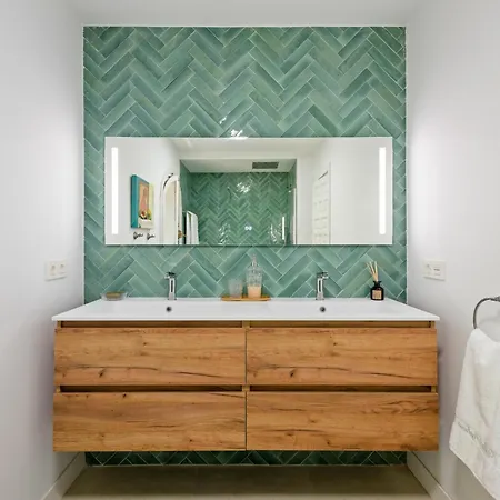 Sophora, Luxury Getaway In Prime Location Near Puerto Banus With Heated Pool *