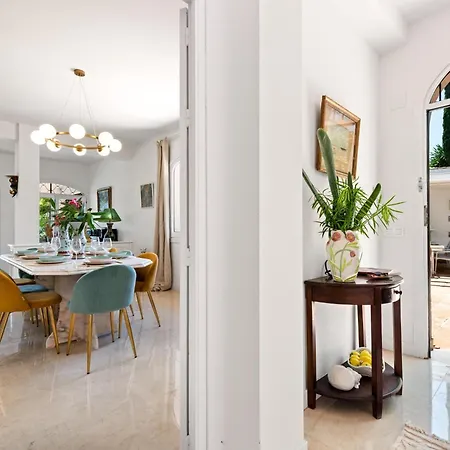 Vila Sophora, Luxury Getaway In Prime Location Near Puerto Banus With Heated Pool Marbella