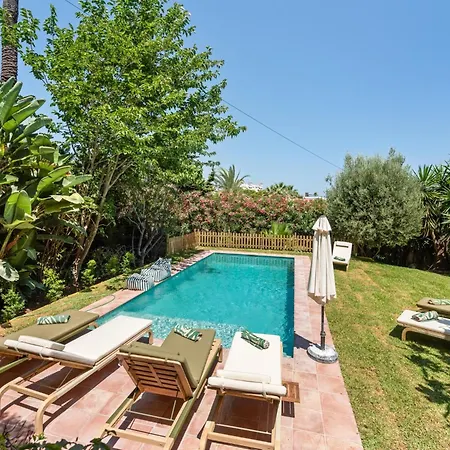 Sophora, Luxury Getaway In Prime Location Near Puerto Banus With Heated Pool Vila *