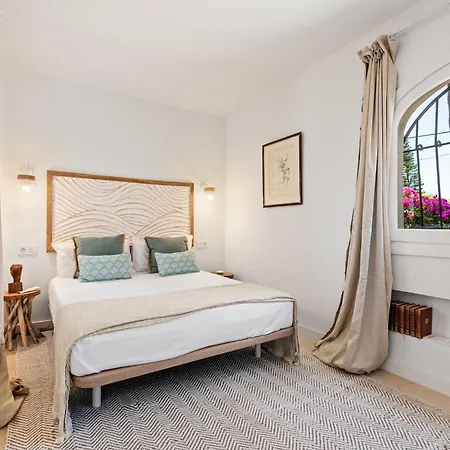 Sophora, Luxury Getaway In Prime Location Near Puerto Banus With Heated Pool *