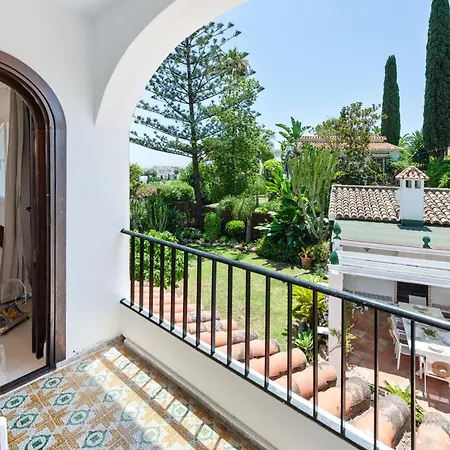 Sophora, Luxury Getaway In Prime Location Near Puerto Banus With Heated Pool *