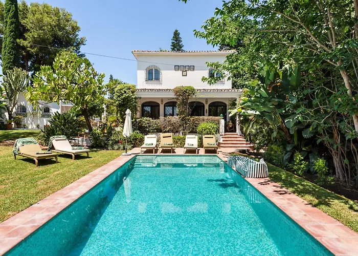 Willa Sophora, Luxury Getaway In Prime Location Near Puerto Banus With Heated Pool
