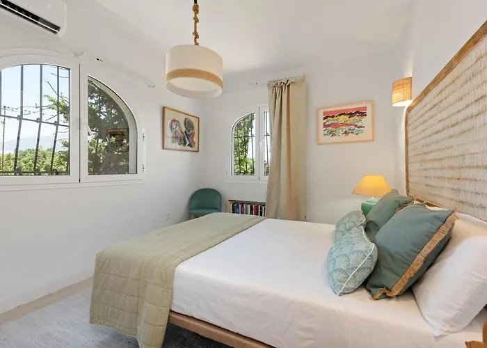 Sophora, Luxury Getaway In Prime Location Near Puerto Banus With Heated Pool * Marbella