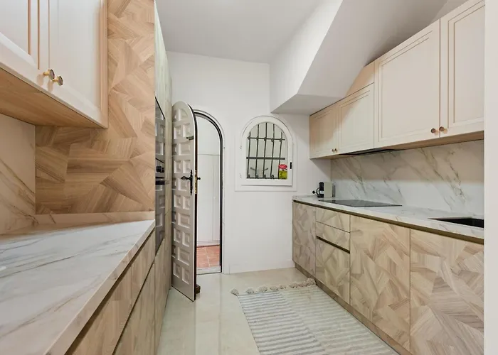 Sophora, Luxury Getaway In Prime Location Near Puerto Banus With Heated Pool Willa Marbella