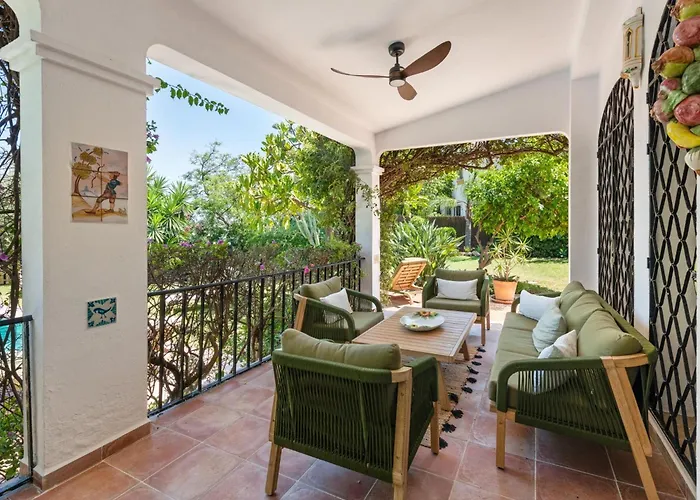 Willa Sophora, Luxury Getaway In Prime Location Near Puerto Banus With Heated Pool