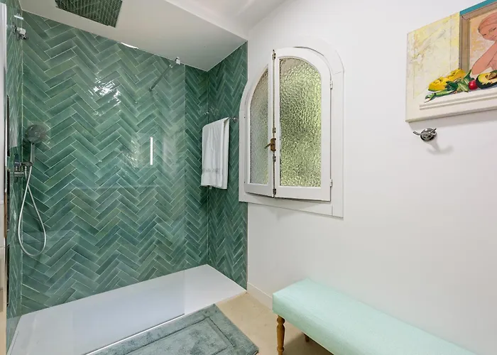 Sophora, Luxury Getaway In Prime Location Near Puerto Banus With Heated Pool Marbella