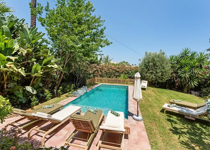 Sophora, Luxury Getaway In Prime Location Near Puerto Banus With Heated Pool * Marbella