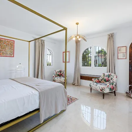 Sophora, Luxury Getaway In Prime Location Near Puerto Banus With Heated Pool Marbella